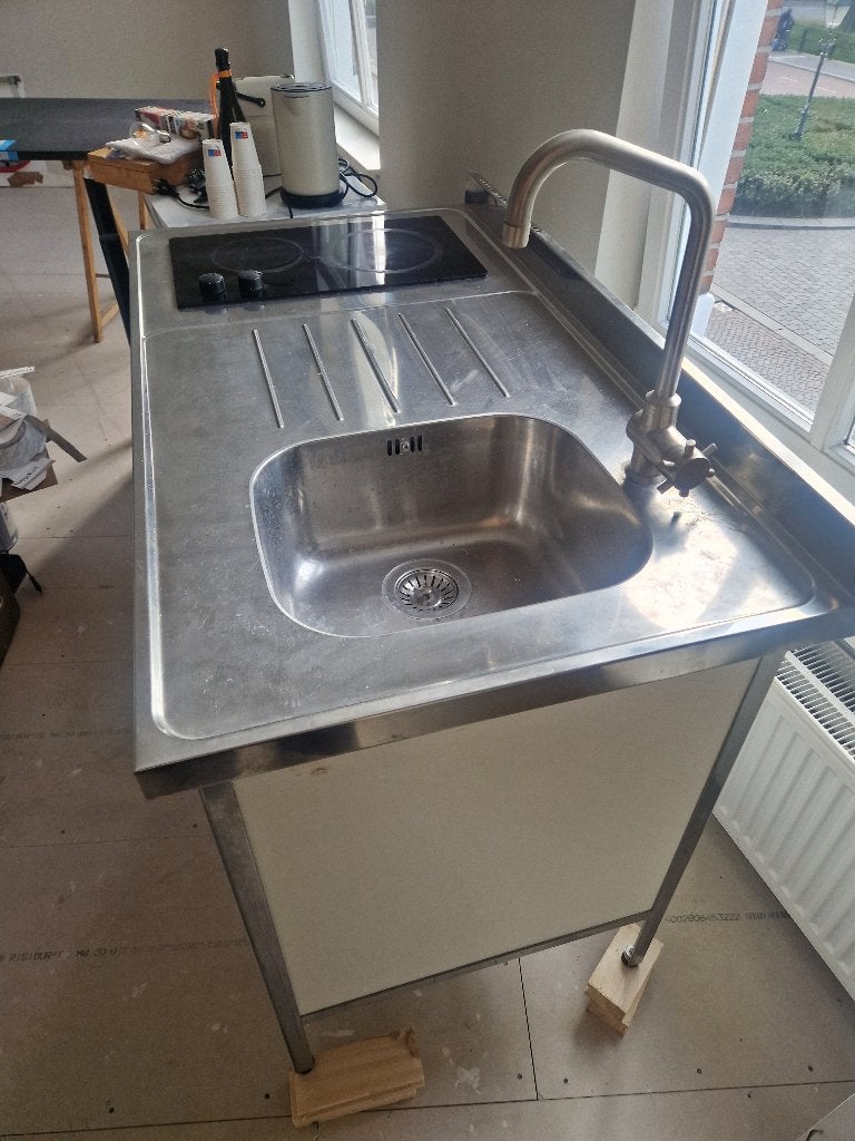 Klein (nood) keukenblok, Ophalen, Gebruikt, Wit, Enkelwandige keuken