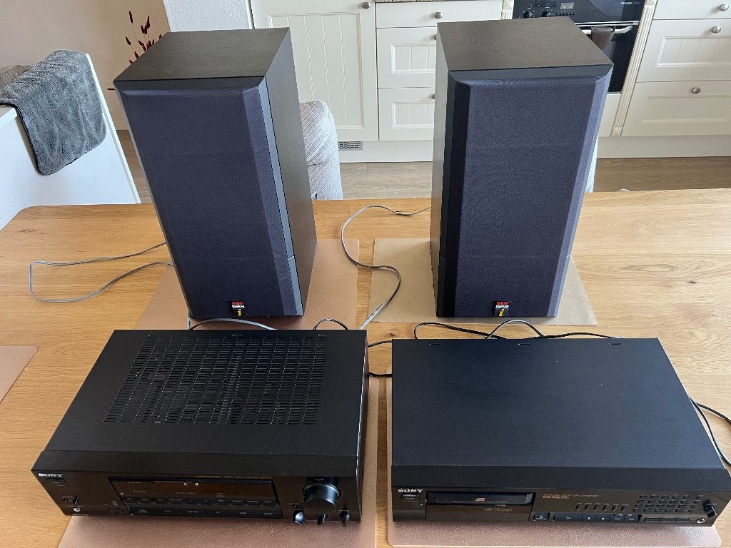 Sony receiver en sony cd speler en B&W DM 610 luidsprekers, Ophalen, Gebruikt, 60 tot 120 watt, Sony