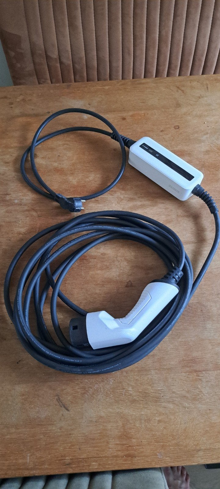 Besen BS-PCD018 mobiele lader 6 - 16 Ah, Auto diversen, Laadpalen, Ophalen of Verzenden, Zo goed als nieuw, Laadpaal en Laadkabel