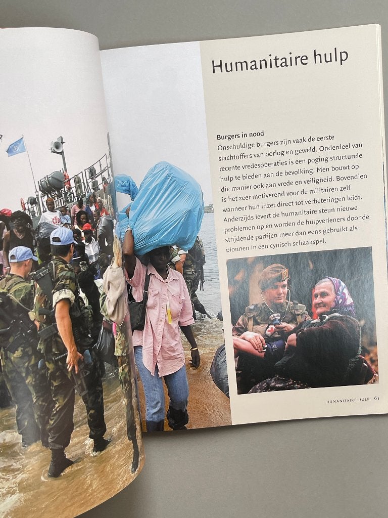 Veteranen ingezet in dienst van de vrede door Klaas Kornaat, Verzamelen, Militaria | Algemeen, Ophalen of Verzenden, Landmacht
