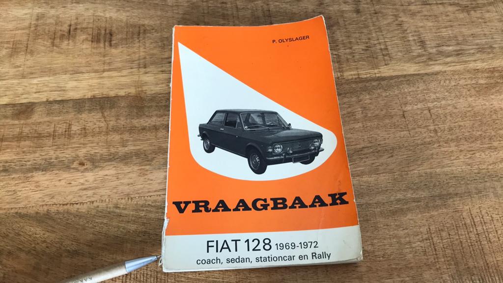 Vintage vraagbaak Fiat 128 jaren 1969-1972. €6,00, Ophalen of Verzenden, Gelezen, Overige merken