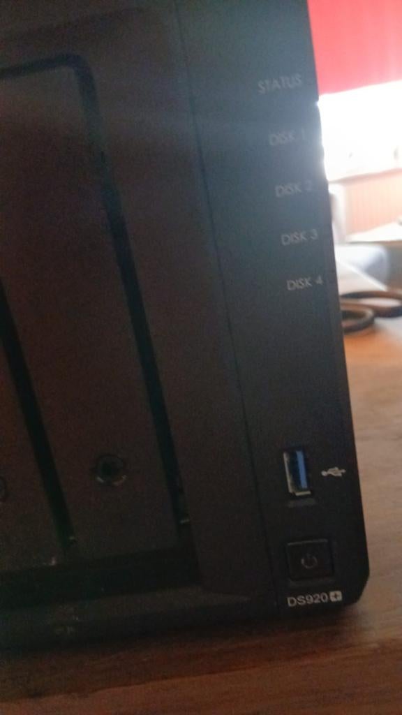 Synology DS920+ NAS met 2x 10TB WD Gold HDD's, Computers en Software, NAS, Ophalen