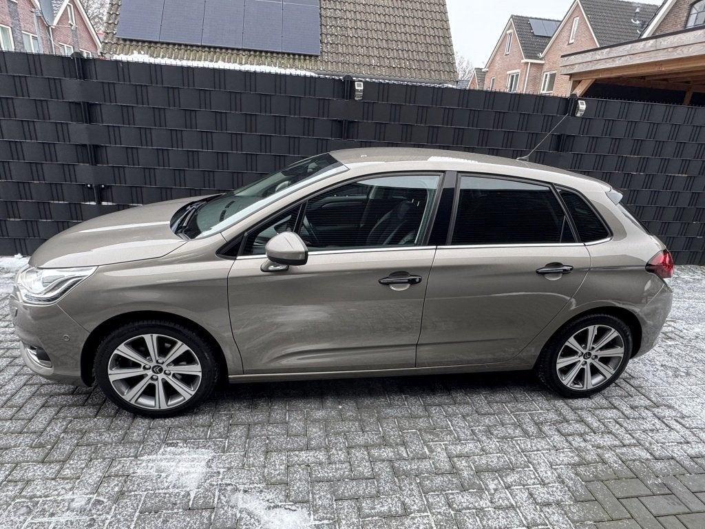 Citroën C4 1.2 PureT.Feel Coll. LEER| CLIMA| NAVI| MASSAGE|, Auto's, Euro 6, 1199 cc, Leder en Stof, 3 cilinders