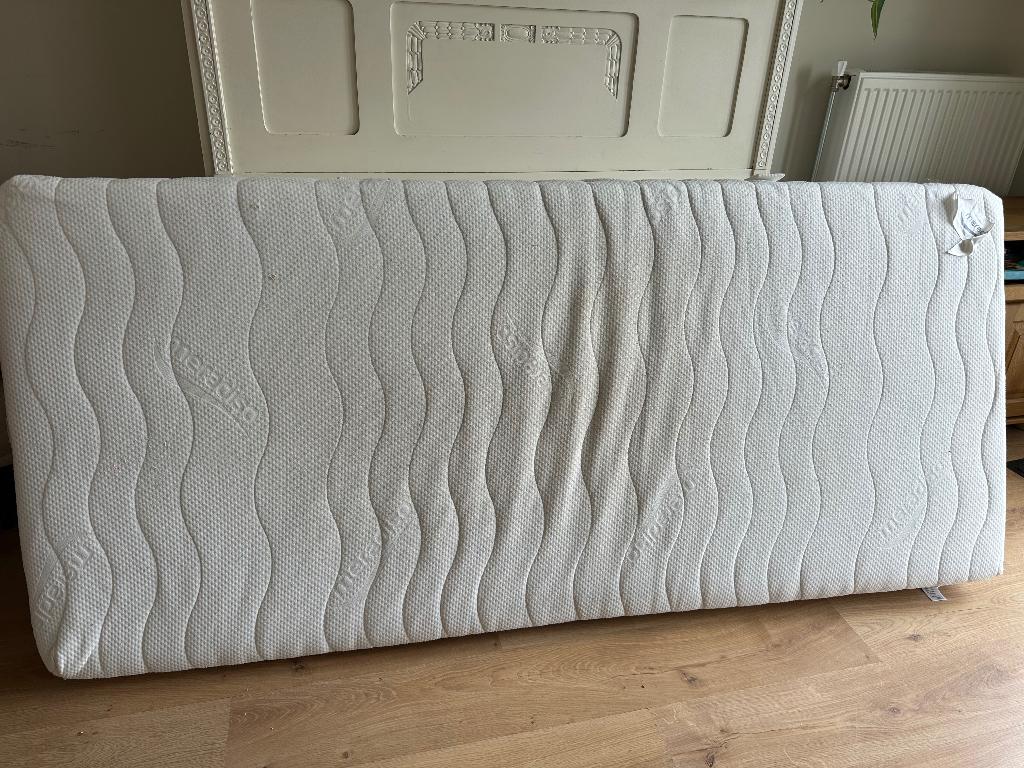 Gratis goed matras 90 x 200, Huis en Inrichting, Slaapkamer | Matrassen en Bedbodems, Ophalen, Gebruikt, 90 cm, Eenpersoons