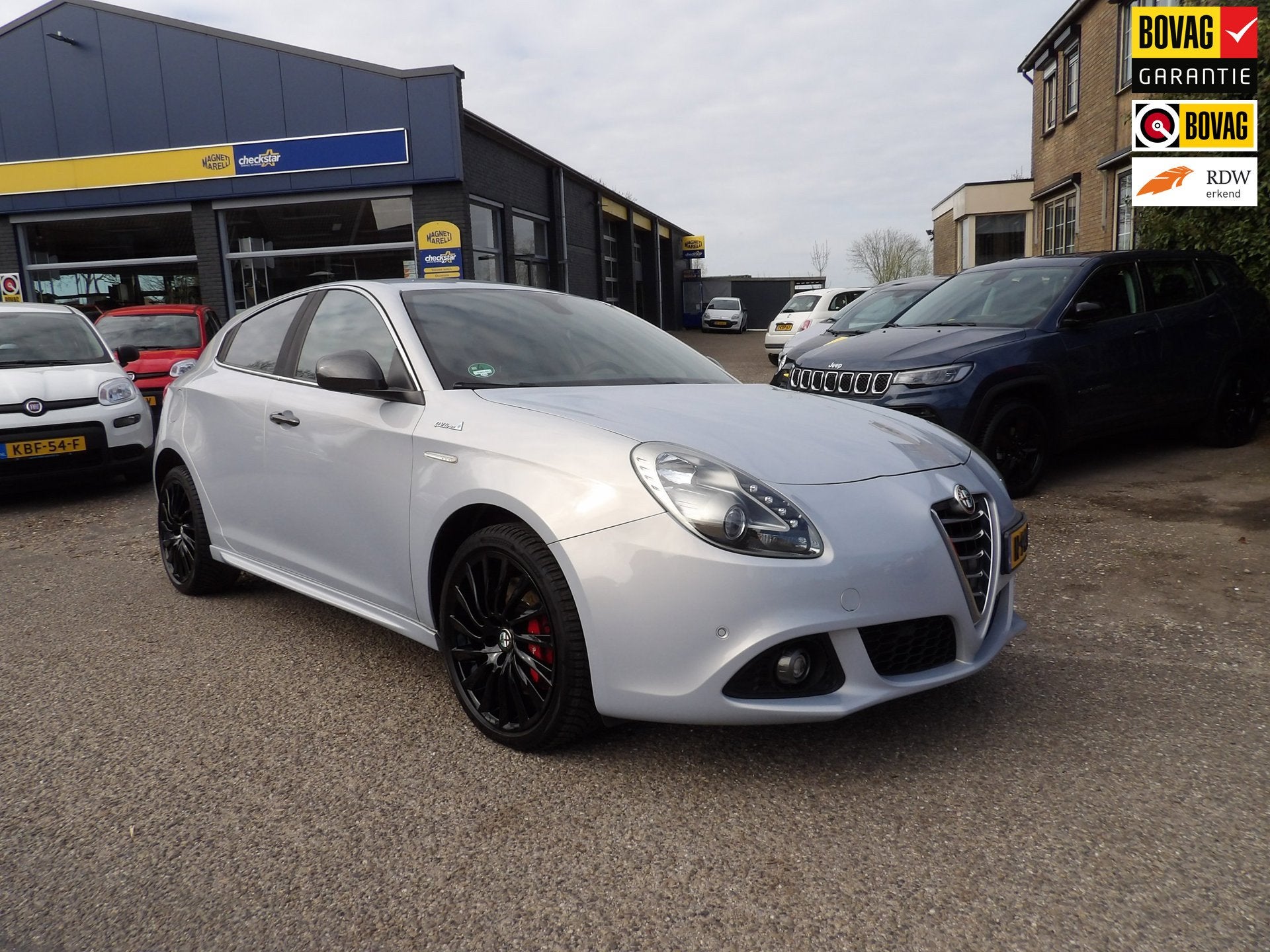 Alfa Romeo Giulietta 1.4 T Distinctive QV-Line / Leder / Rij, Voorwielaandrijving, 12 maanden, Gebruikt, Euro 6