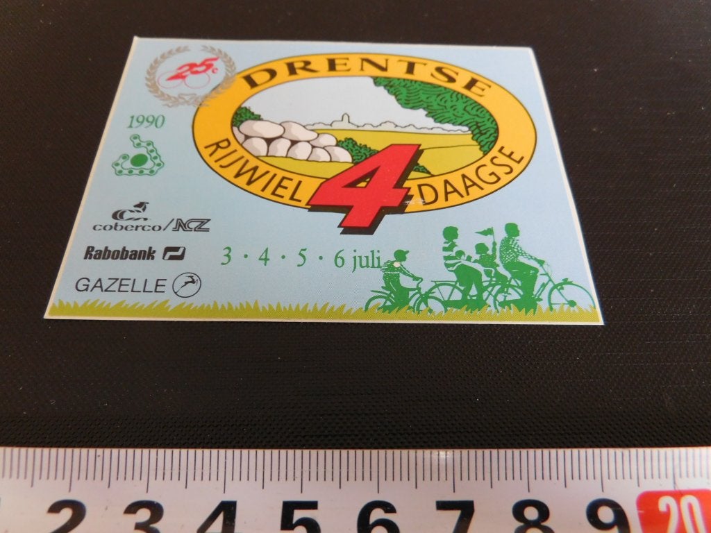 sticker 25e Drentse Rijwiel Vierdaagse 1990 Gazelle Rabobank, Ophalen of Verzenden, Zo goed als nieuw