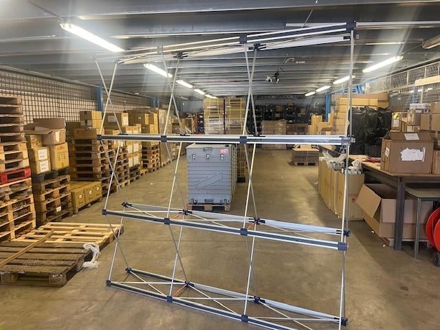 Beurswand | POP UP | Opvouwbaar | magneetstrips |, Ophalen of Verzenden, Zo goed als nieuw, Reclamebord