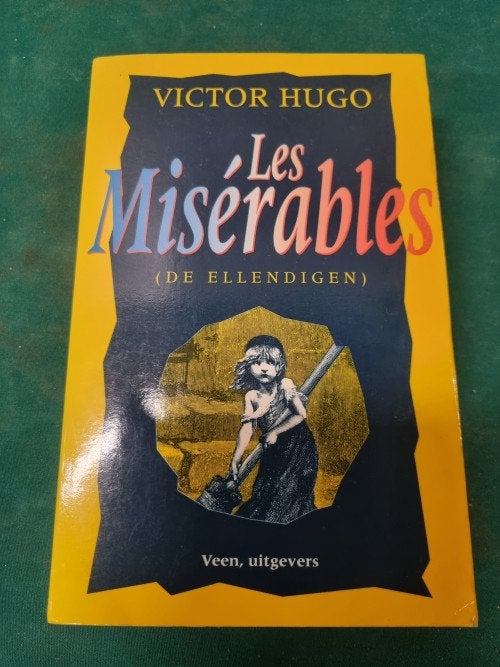 boek les miserables victor hugo, Ophalen of Verzenden