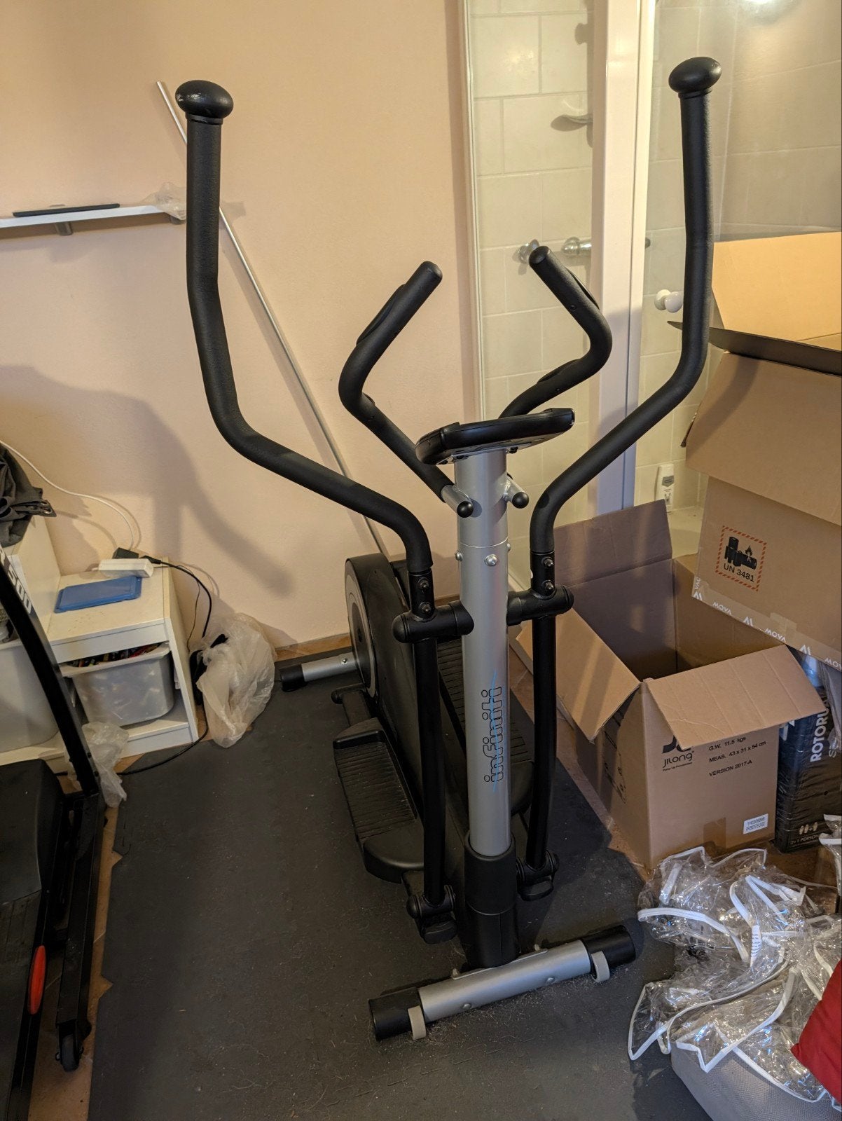 Infinity Crosstrainer - Perfect voor Thuis Workouts, Sport en Fitness, Ophalen, Benen, Gebruikt, Crosstrainer