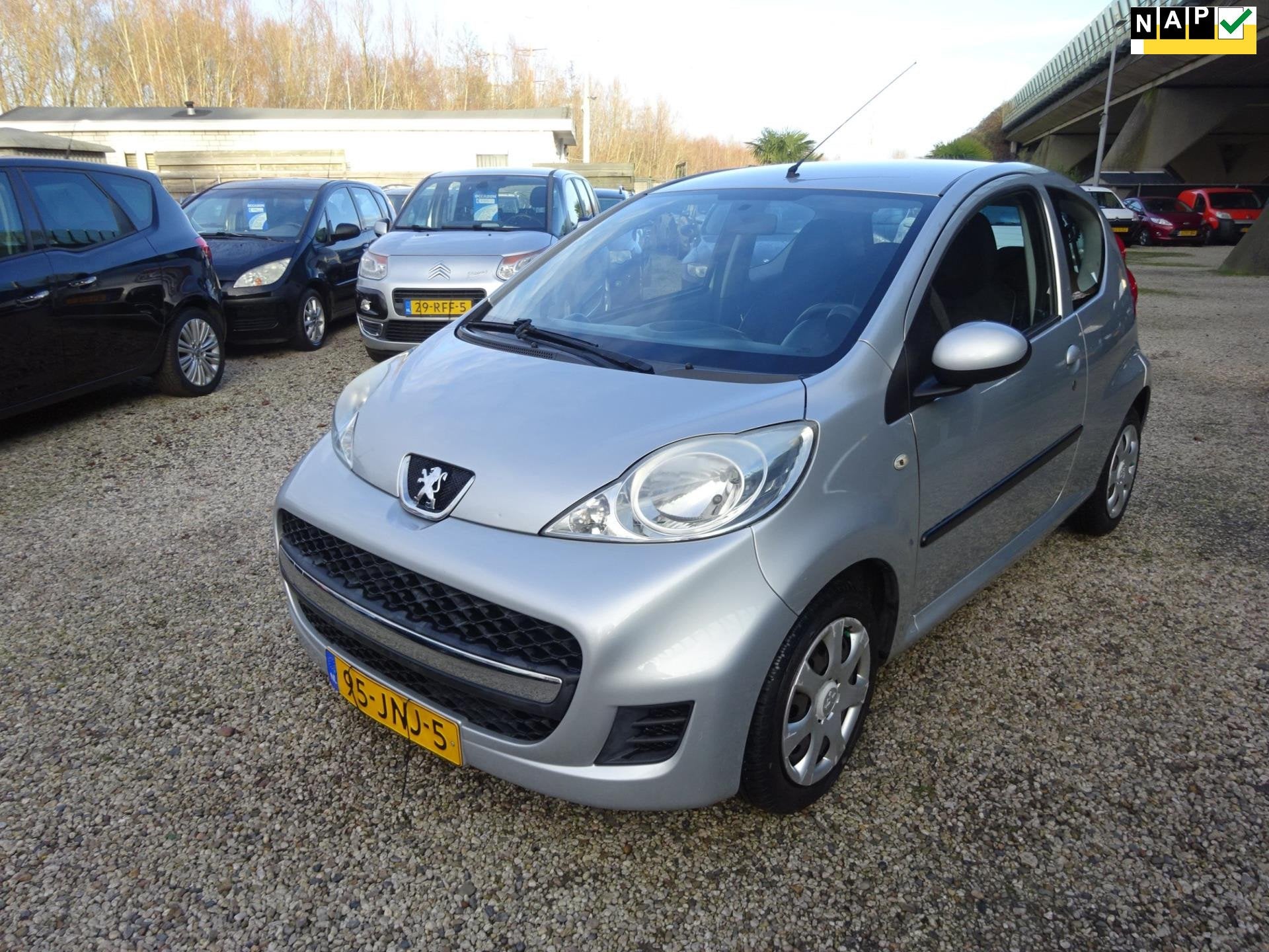 Peugeot 107 1.0-12V Sublime, Airco, Stuurbekrachtiging, Voorwielaandrijving, Stof, Gebruikt, Zwart
