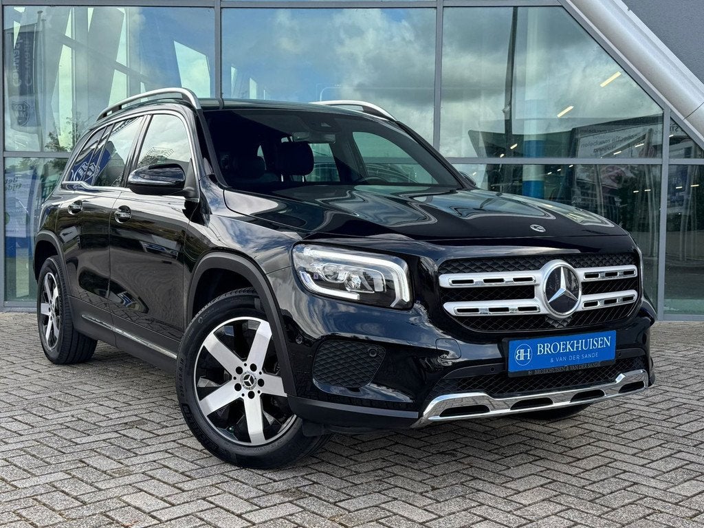 Mercedes-Benz GLB 200 Business Solution AMG 7p Automaat / 16, Auto's, Mercedes-Benz, Metallic lak, 4 cilinders, Bedrijf, GLB
