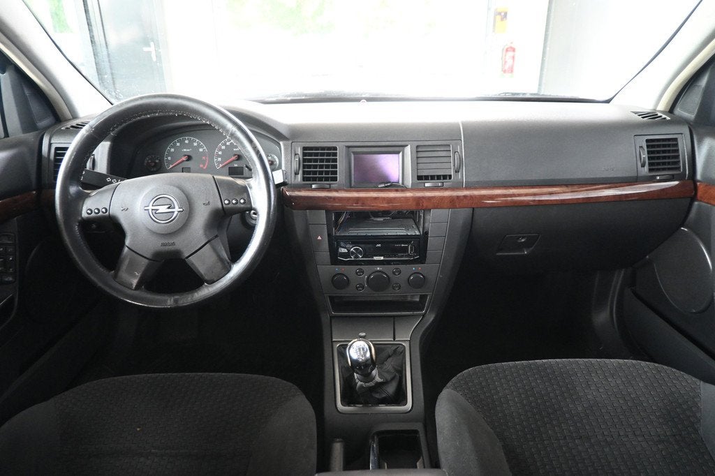 Opel Vectra 1.8-16V Elegance Airco Trekhaak All in Prijs! In, Auto's, Opel, Stof, Gebruikt, 4 cilinders, 1796 cc