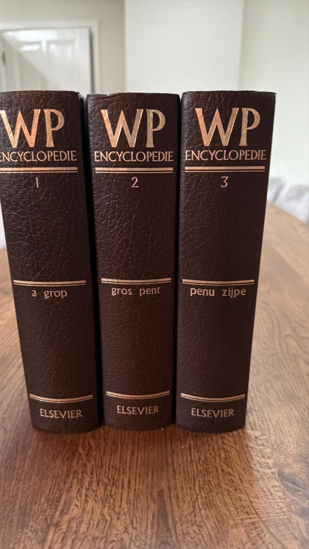 WP encyclopedie, Ophalen, Zo goed als nieuw