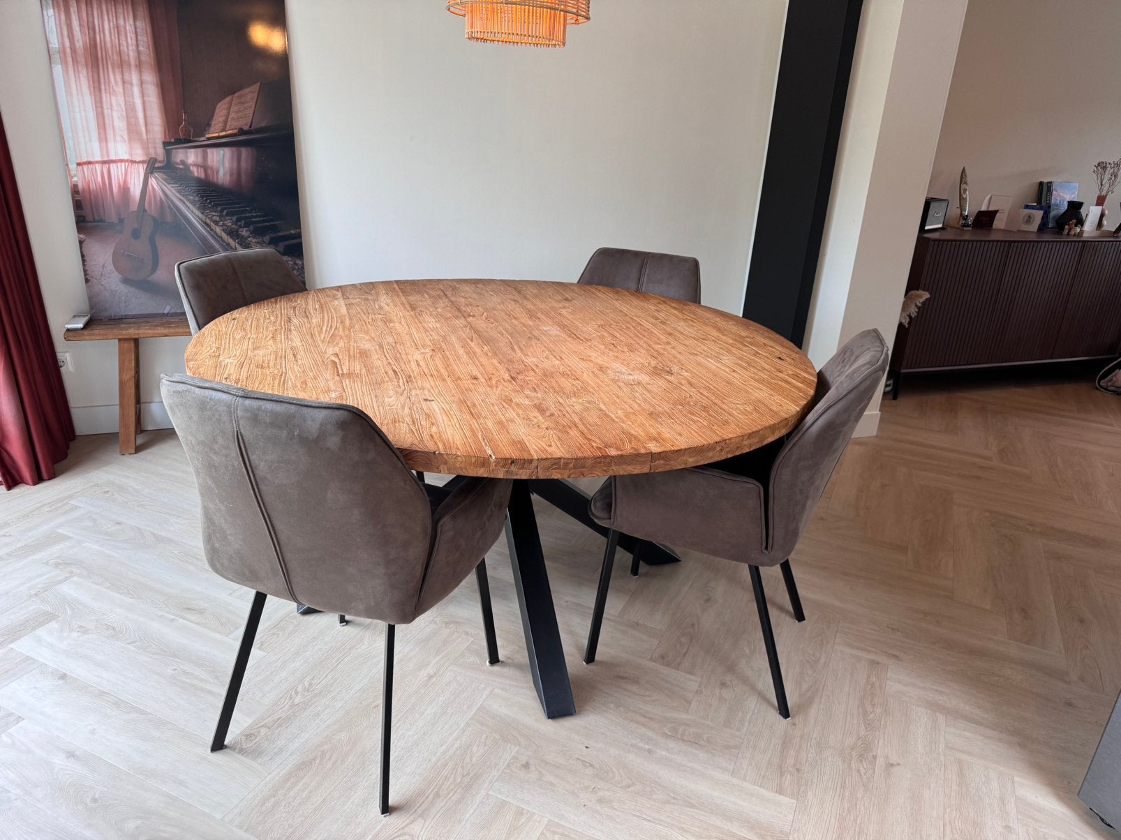 Ronde teakhouten eettafel Ø 160 cm + 4 eetfauteuils (Pronto), 150 tot 200 cm, Ophalen of Verzenden, Zo goed als nieuw, 150 tot 200 cm