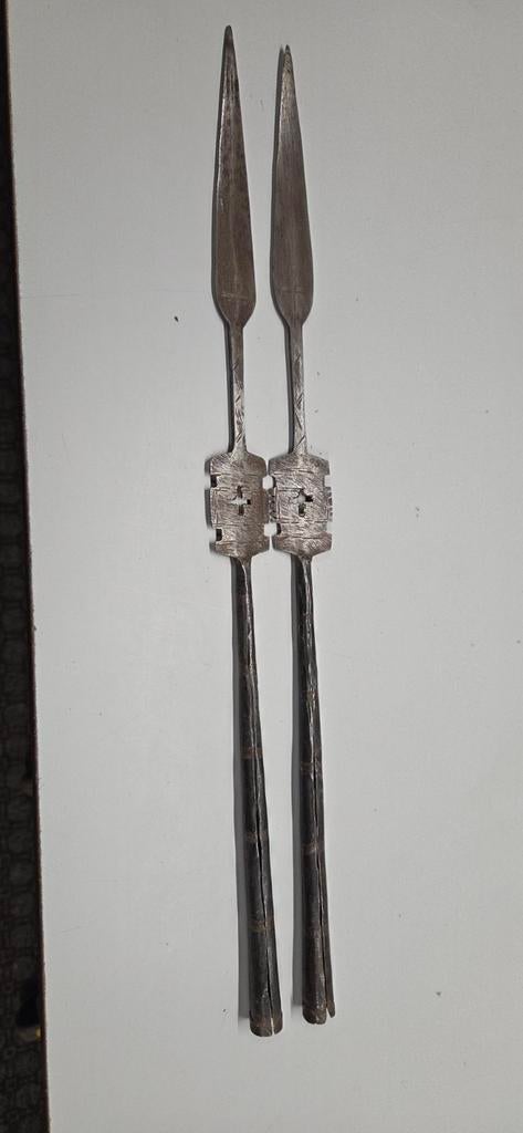 2 speren. 55cm. Handgemaakt., Ophalen of Verzenden, Hout