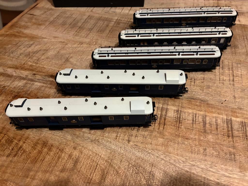 Marklin 42795 Oriënt express wagen set, Hobby en Vrije tijd, Modeltreinen | H0, Wisselstroom, Wagon, Ophalen of Verzenden, Zo goed als nieuw