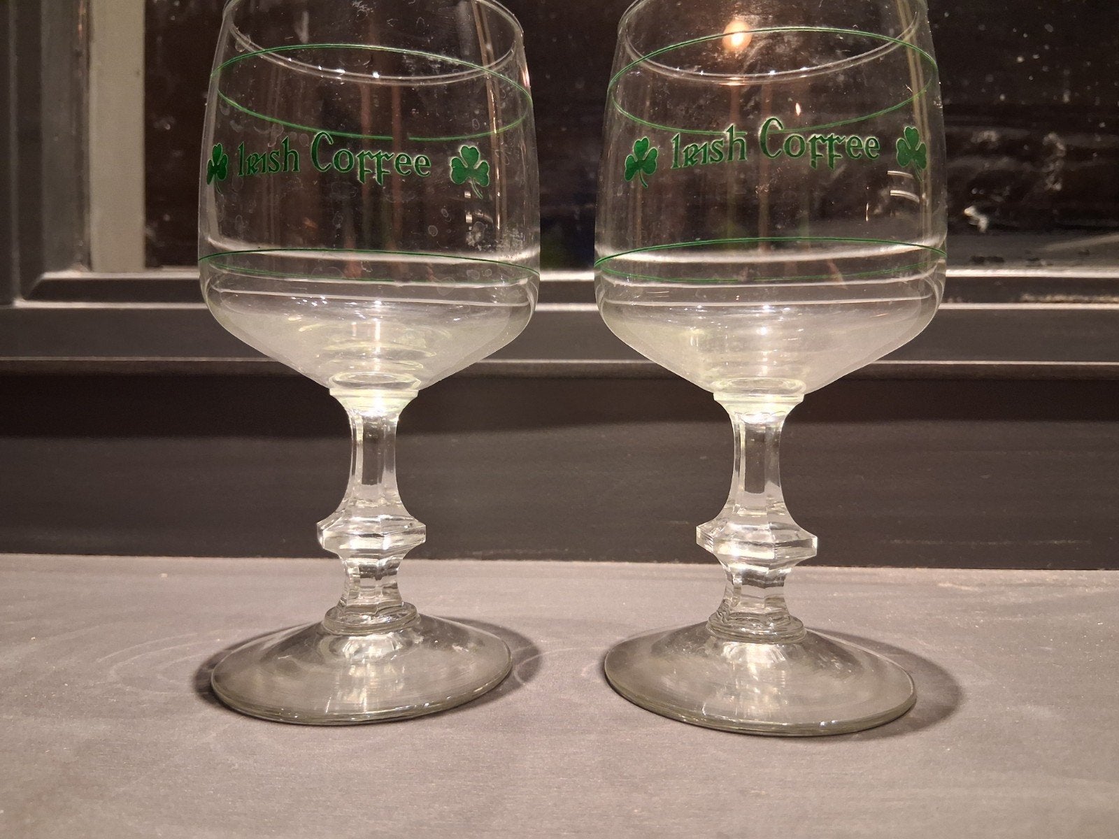 vintage Irish Coffee glazen op voet 2 stuk, Ophalen of Verzenden