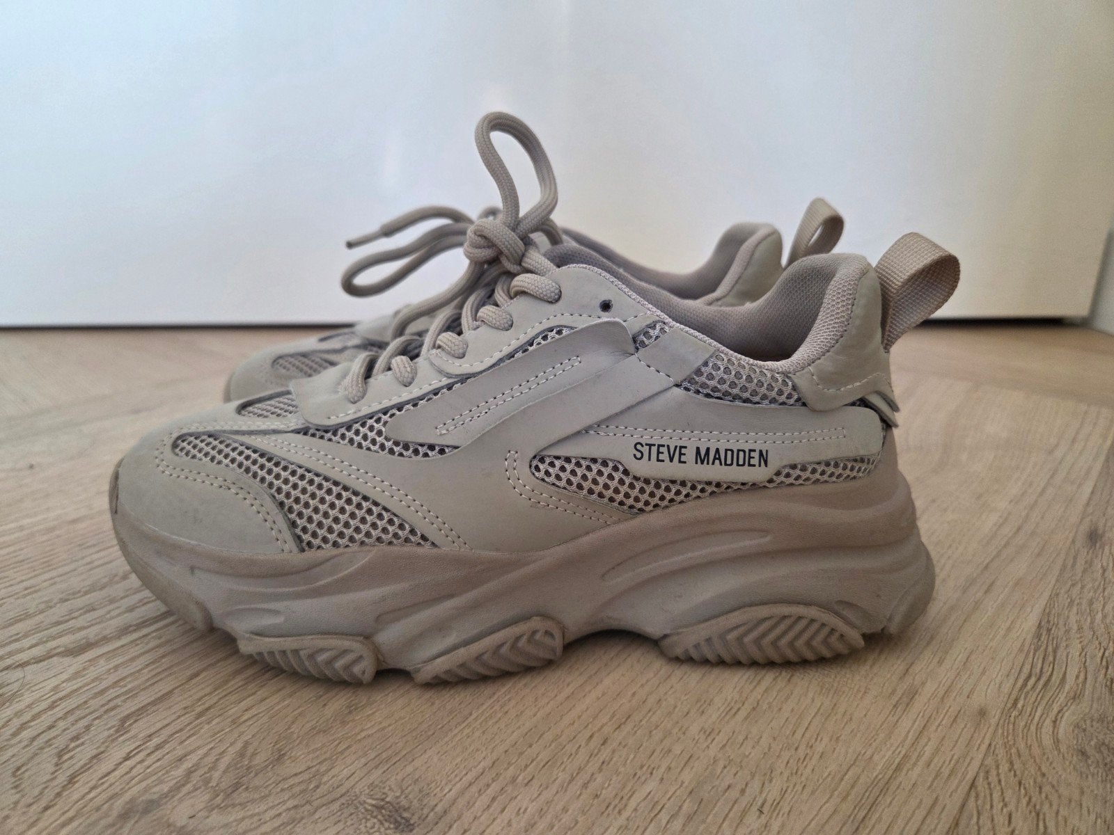 Steve Madden sneakers maat 34, Ophalen, Gebruikt, Meisje, Schoenen