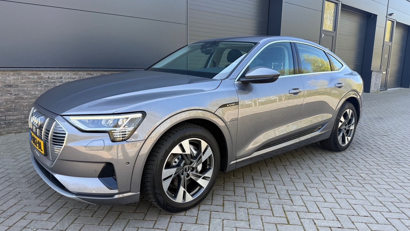 Audi e-tron Sportback 55 quattro Business edition 95 kWh SOH, Auto's, Audi, Automaat, 131 €/maand, 95 kWh, Origineel Nederlands