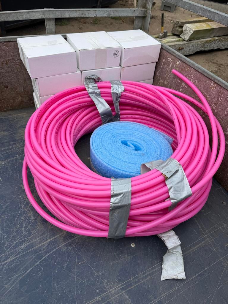 Vloerverwarming slang en tackerplaten (8m2), Overige materialen, Gebruikt, 5 tot 10 m², Vloerisolatie