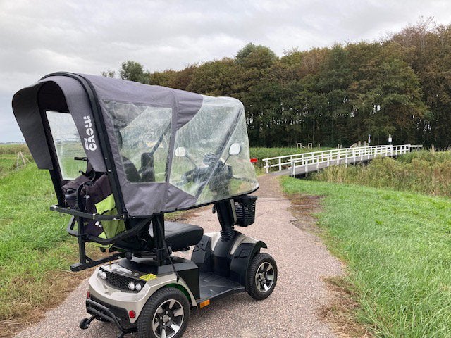 Scootmobiel met MOVO overkapping z.g.a.n.  slechts 1800km!, Ophalen, Zo goed als nieuw, 46 km of meer, 16 km/u of meer