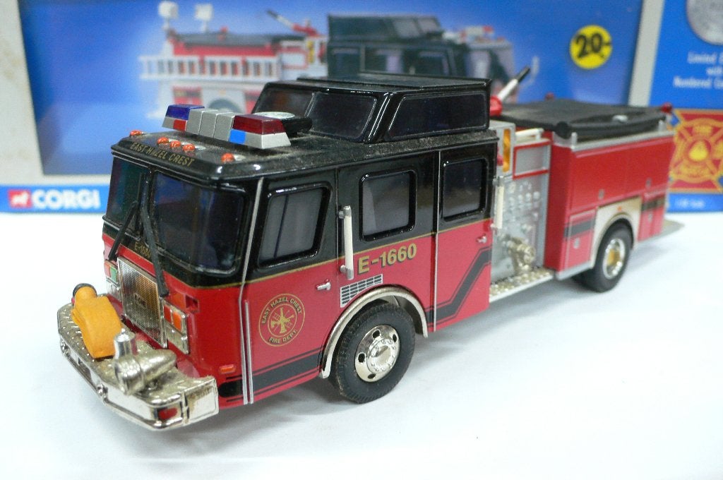 e 1 pumper hazel crest -corgi #54705  - 1/50, Hobby en Vrije tijd, Modelauto's | 1:50, Verzenden, Zo goed als nieuw, Bus of Vrachtwagen