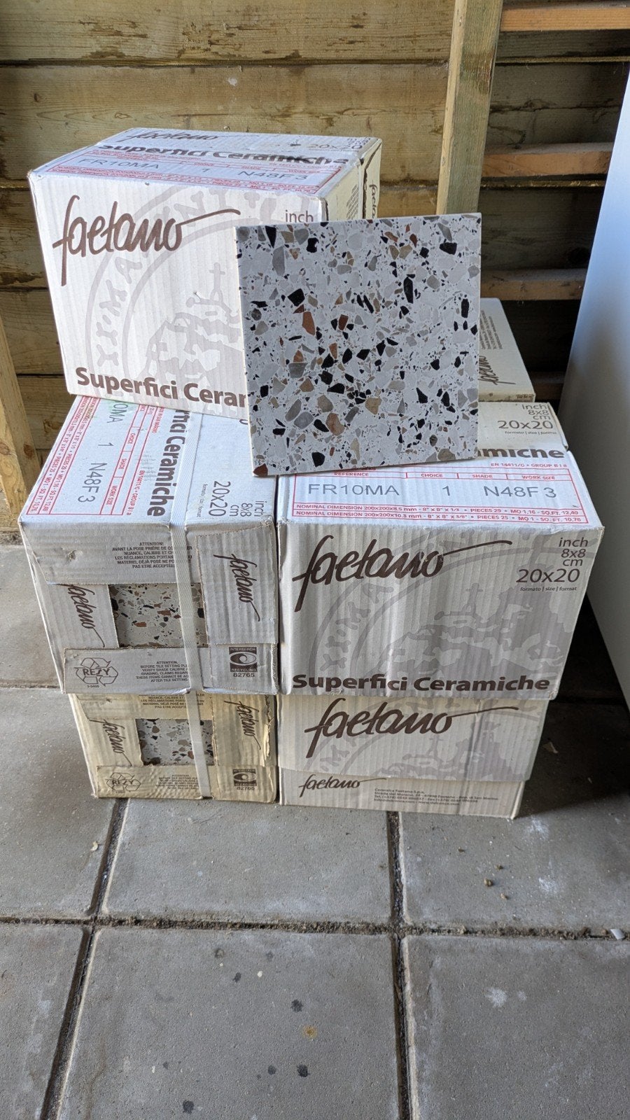 Bijna 10 m2 Terrazzo tegels 20x20, Doe-het-zelf en Verbouw, Tegels, Ophalen, Keramiek, 5 tot 10 m², Zo goed als nieuw