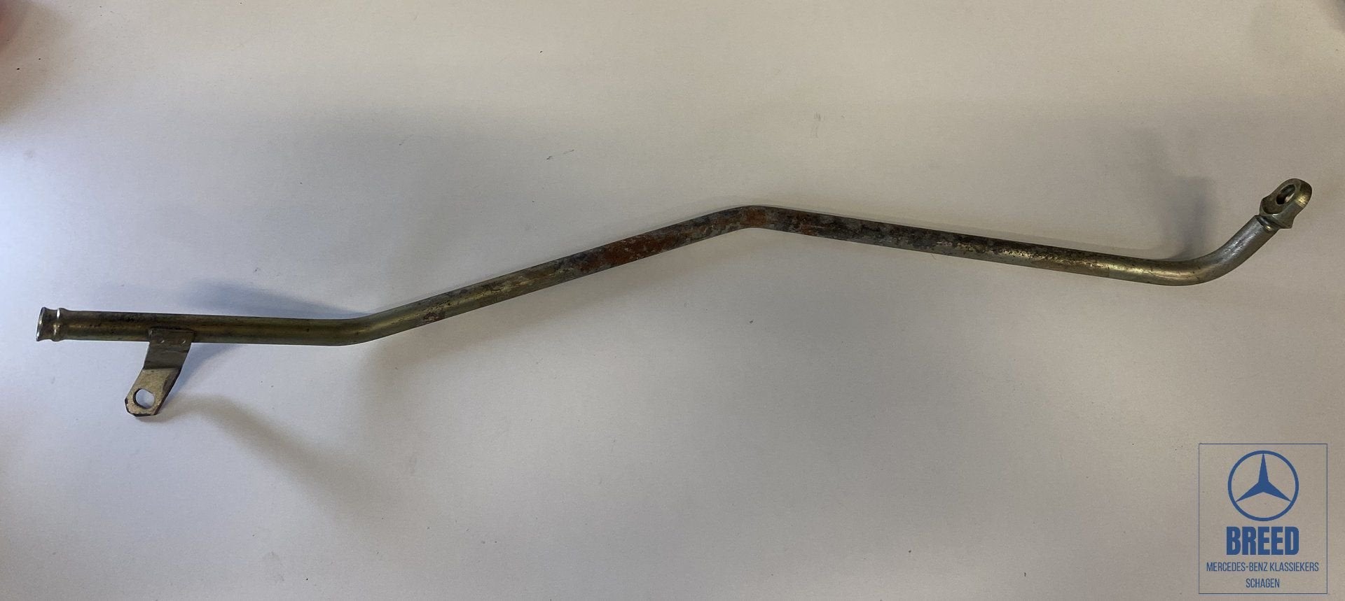 NOS olievulpijp voor Mercedes-Benz W115 240D 3.0 300D, -, Nieuw, Ophalen of Verzenden, -