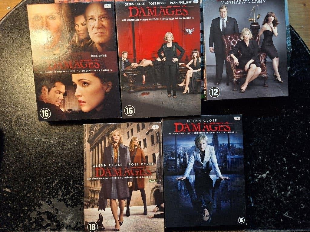 damages 1 t/m. 5 compleet, Cd's en Dvd's, Nederlands, Ophalen of Verzenden, Complete serie, Gebruikt