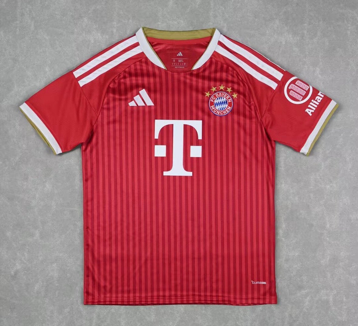 Bayern München thuistenue 26/27(Maat en bedrukking na keuze), Maat XL, Ophalen of Verzenden, Zo goed als nieuw, Shirt