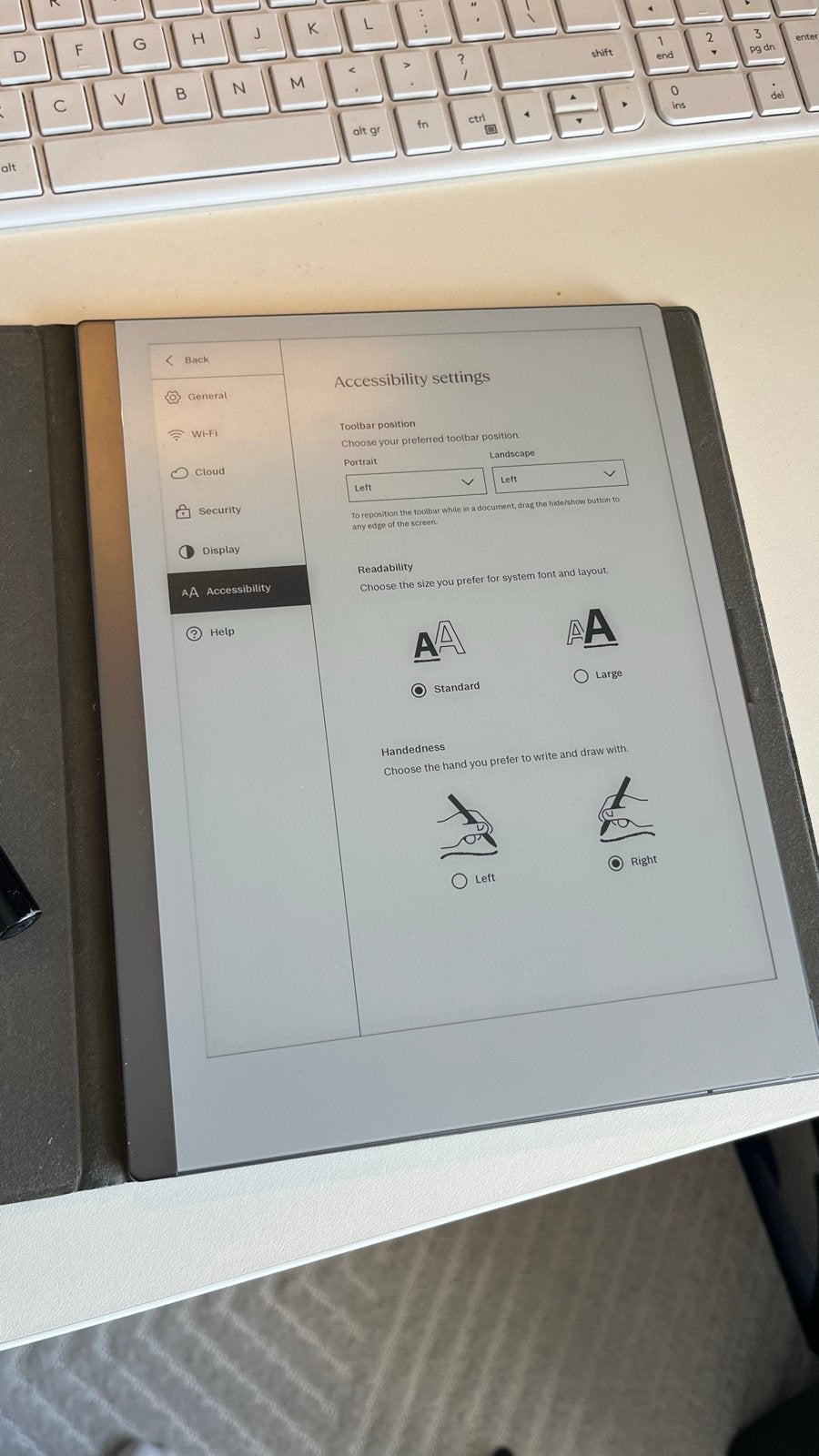 Remarkable 2 Paper Tablet met Pen en Folio Cover, Computers en Software, E-readers, Ophalen, 8 GB, Touchscreen, Zo goed als nieuw