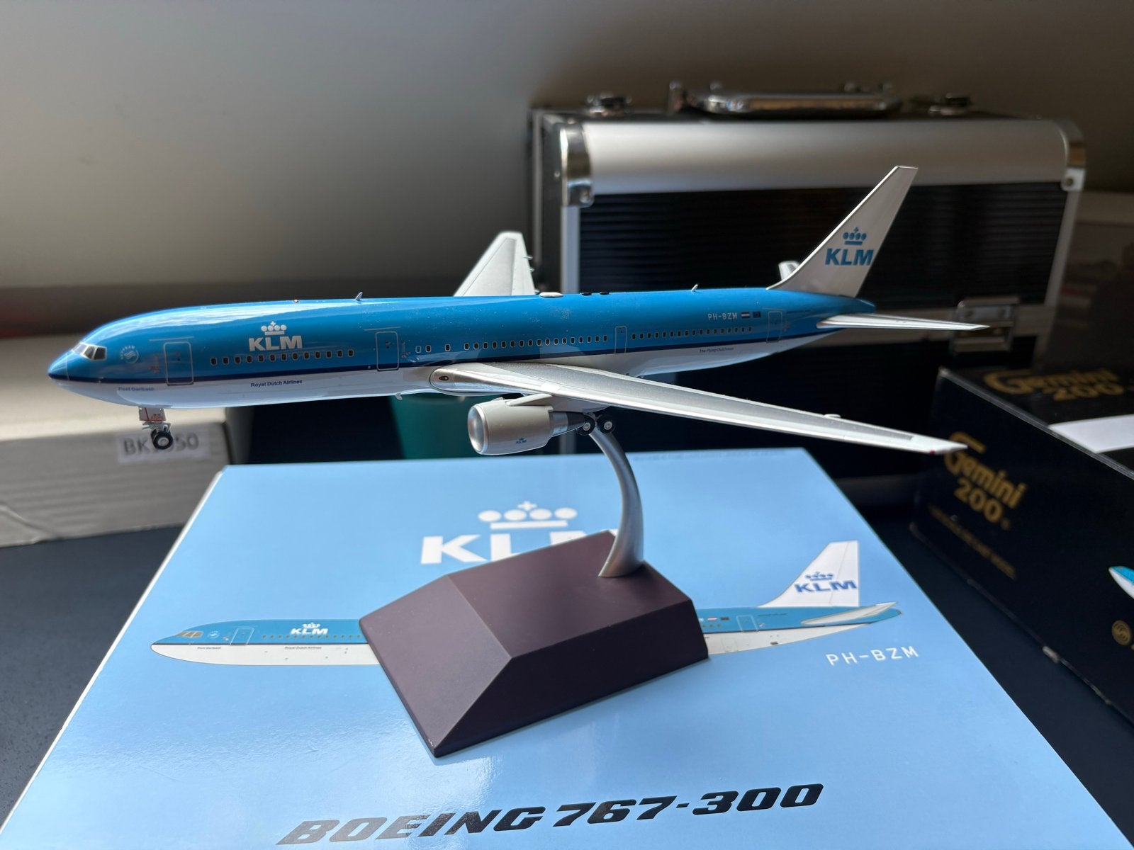Jfox KLM Boeing 767-300 schaalmodel, Overige merken, 1:200 of kleiner, Ophalen of Verzenden, Zo goed als nieuw
