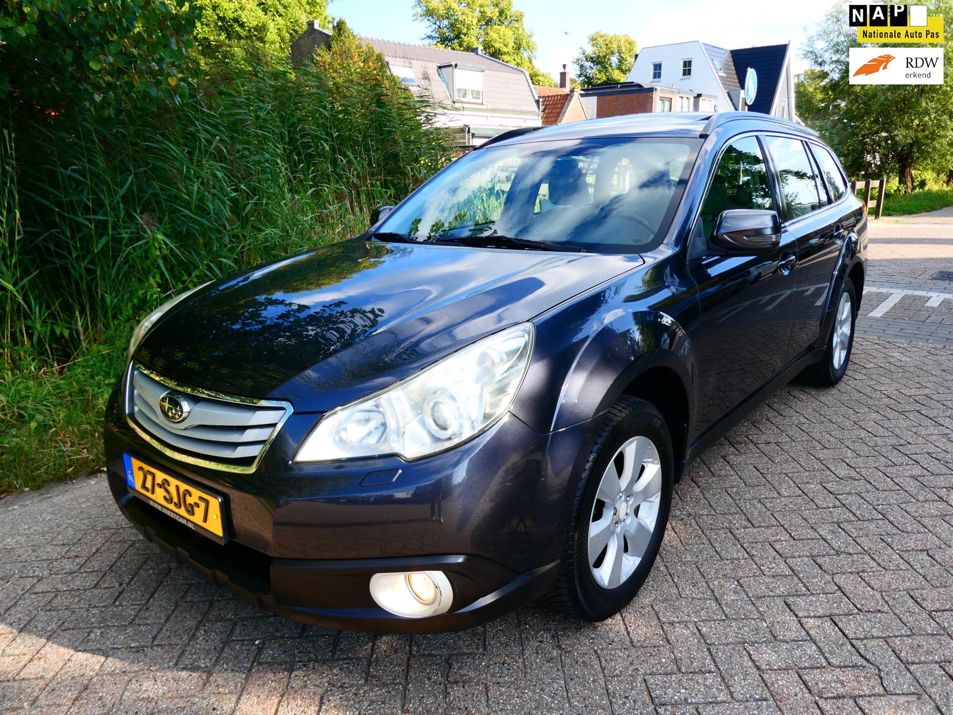 Subaru Outback 2.5i 167pk Automaat 4WD Clima Leder Schuifdak, Auto's, Automaat, Euro 5, Beige, 4 cilinders