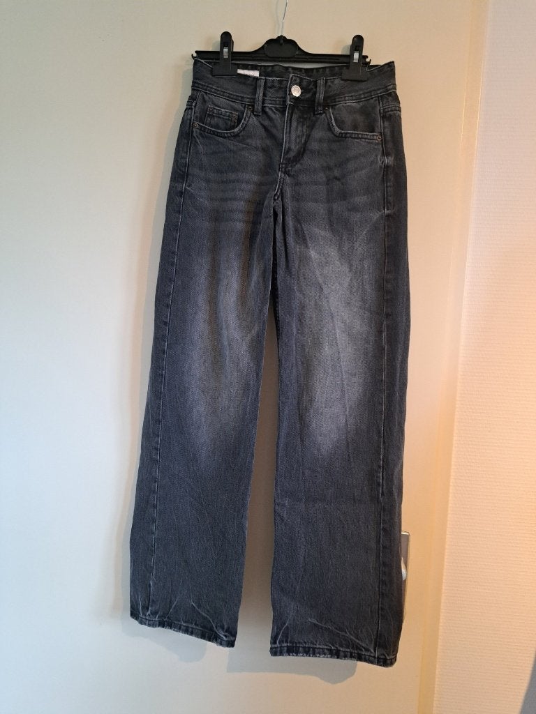 Zwart broek Pull & Bear, Zwart, Nieuw, Ophalen of Verzenden, Pull & Bear