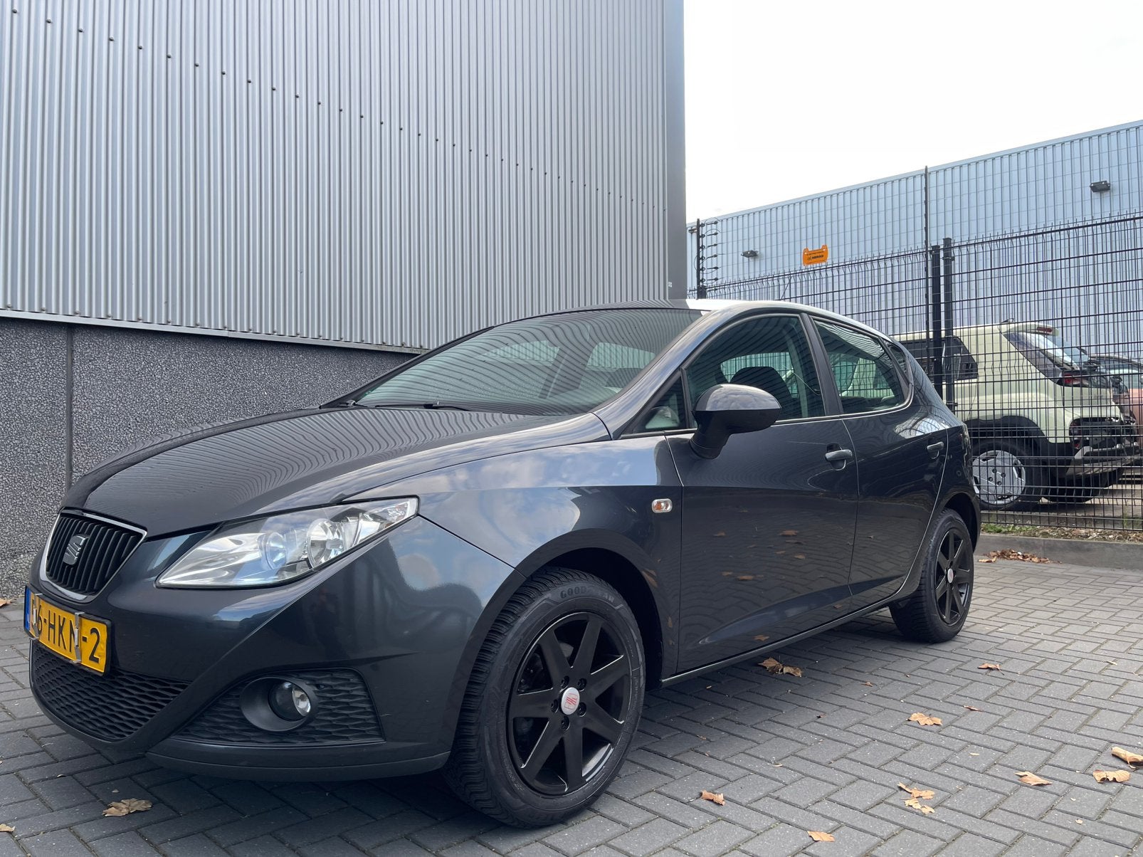Seat Ibiza 1.6 Sport-Up 5drs, airco, cruise control, apk,NAP, Auto's, Voorwielaandrijving, 40 €/maand, Zwart, 4 cilinders