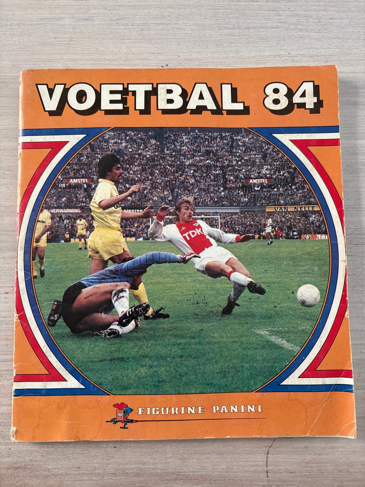 3 Panini Voetbal Albums: 1984,1989 en Football 88, Ophalen of Verzenden, Gebruikt, Poster, Plaatje of Sticker