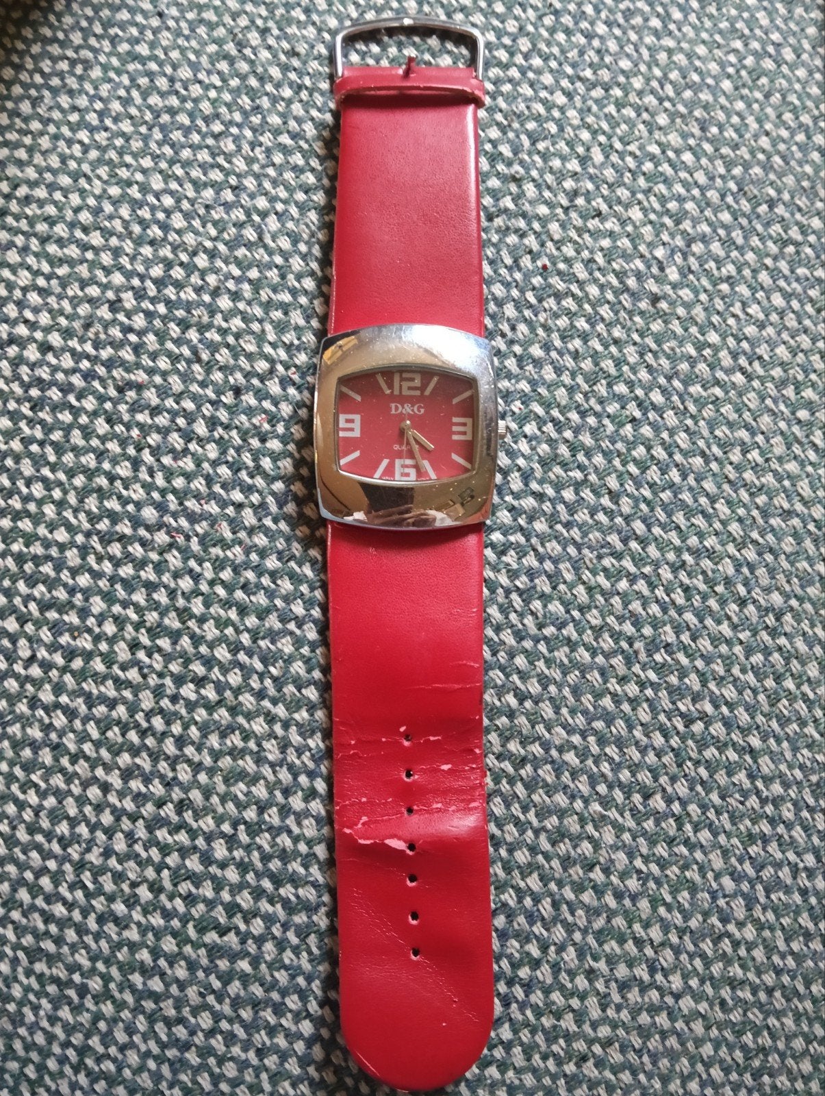 D&G Dolce & Gabbana horloge rood leer - Gebruikt, Overige merken, Staal, Polshorloge, Ophalen of Verzenden