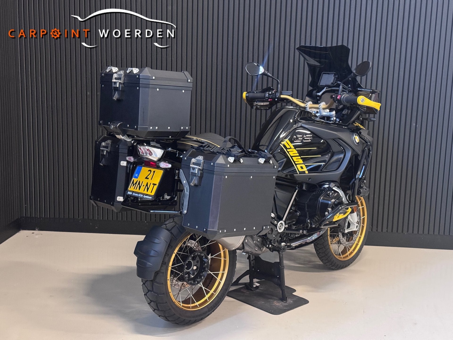 BMW All-Road R 1250 GS Adventure '40 Years' | AKRAPOVIC | Op, BMW@BMW.NL, 1254 cc, BMW
1234AB  Amsterdam, NL, Handvatverwarming