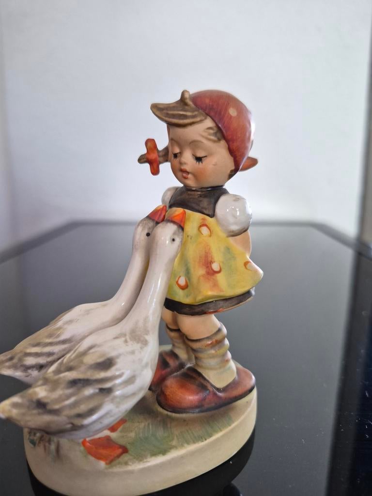 Hummel beeldje: Meisje met ganzen - 'Goose Girl', Ophalen of Verzenden, Zo goed als nieuw, Hummel