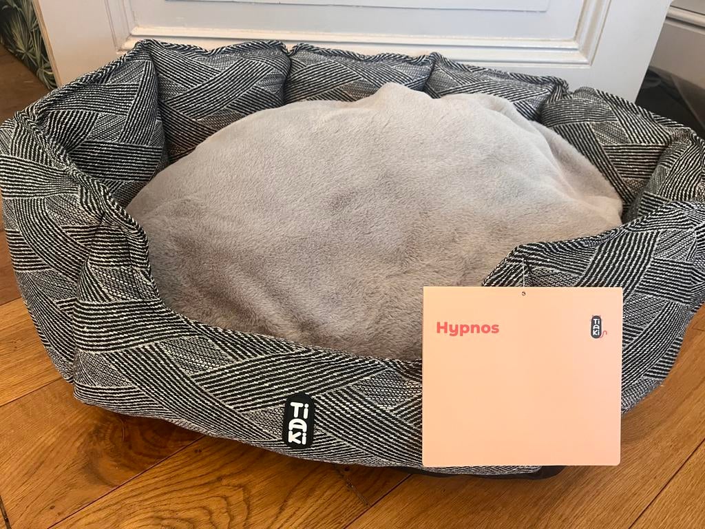 Nieuwe TIAKI knuffelmand Hypnos, Ophalen of Verzenden, Nieuw, Pluche