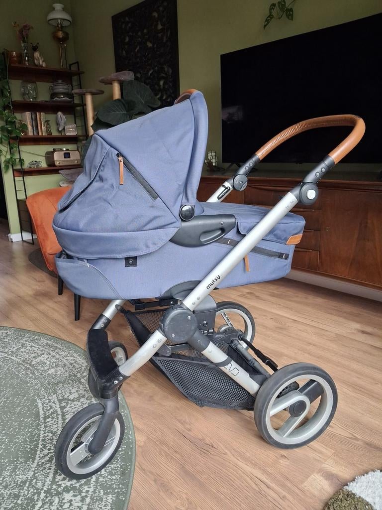Complete Mutsy Evo 3-in-1 kinderwagen met Maxi-Cosi, Kinderen en Baby's, Kinderwagens en Combinaties, Ophalen, Gebruikt, Met autostoeltje