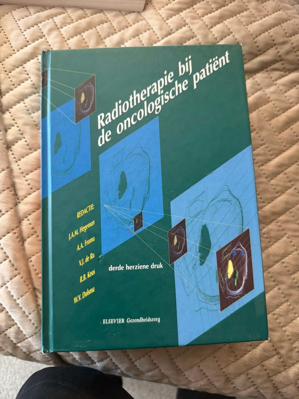Radiotherapie bij de oncologische patient, Ophalen of Verzenden, Zo goed als nieuw