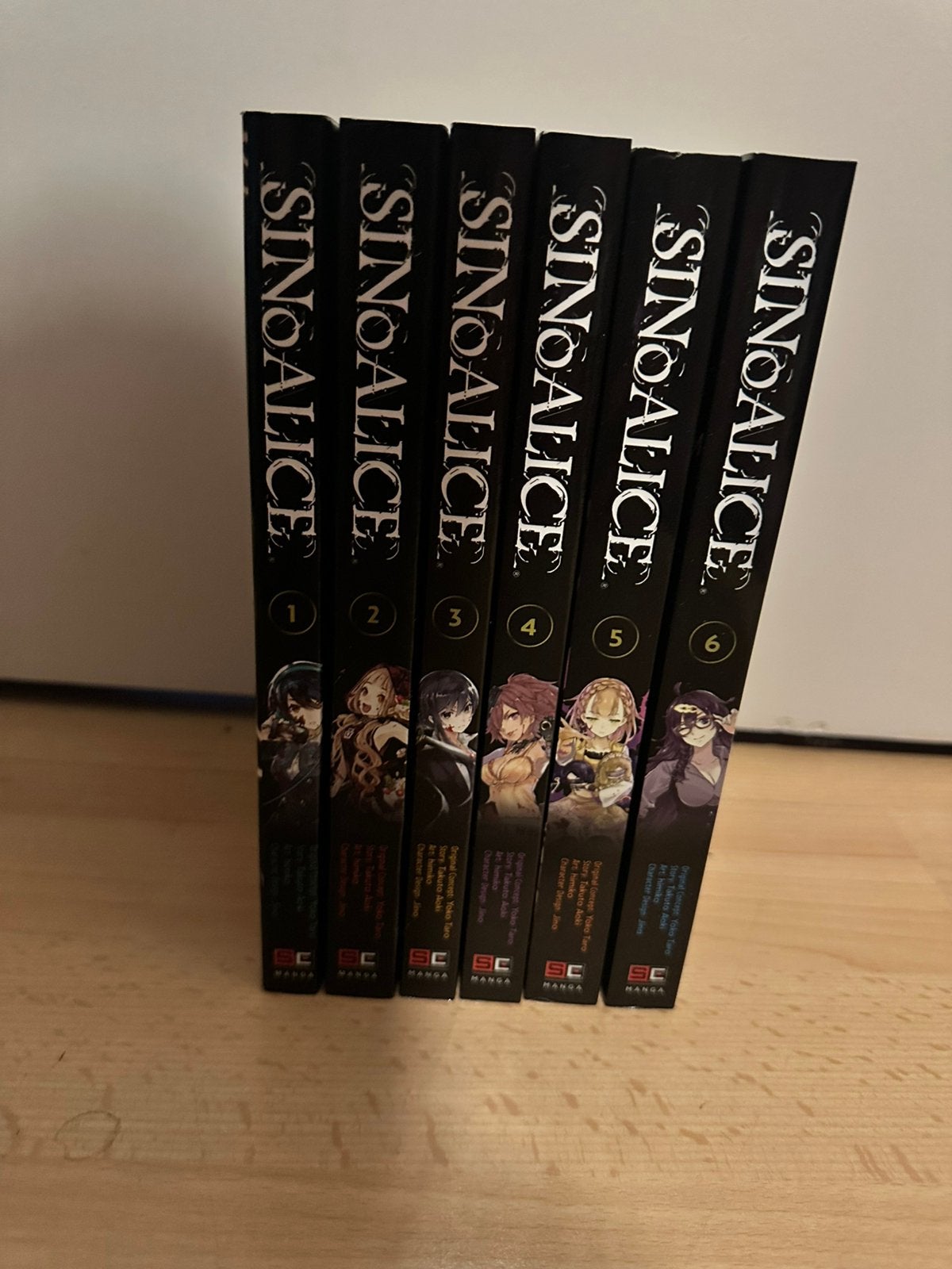 SinoAlice (Sin O Alice) Manga Compleet !, Boeken, Meerdere comics, Ophalen of Verzenden, Zo goed als nieuw, Japan (Manga)