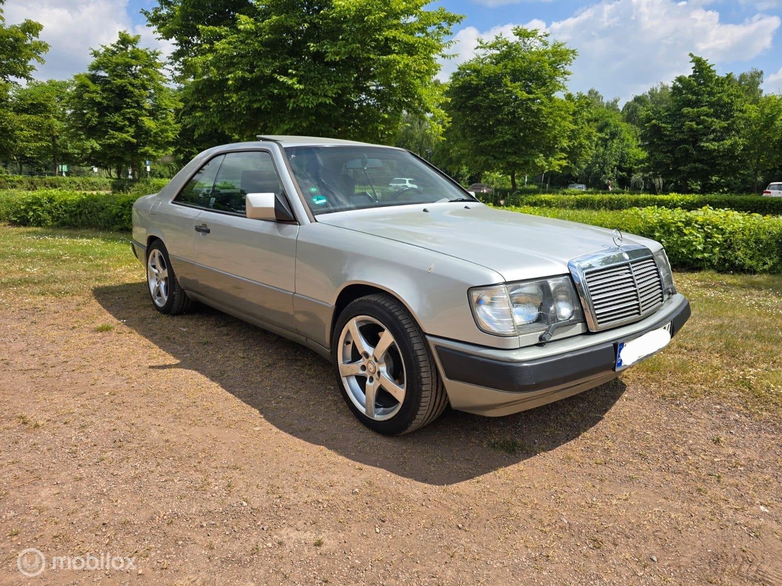 Mercedes 200-500 230 CE met 2 jaar apk, Auto's, Automaat, Gebruikt, Overige modellen, 4 cilinders