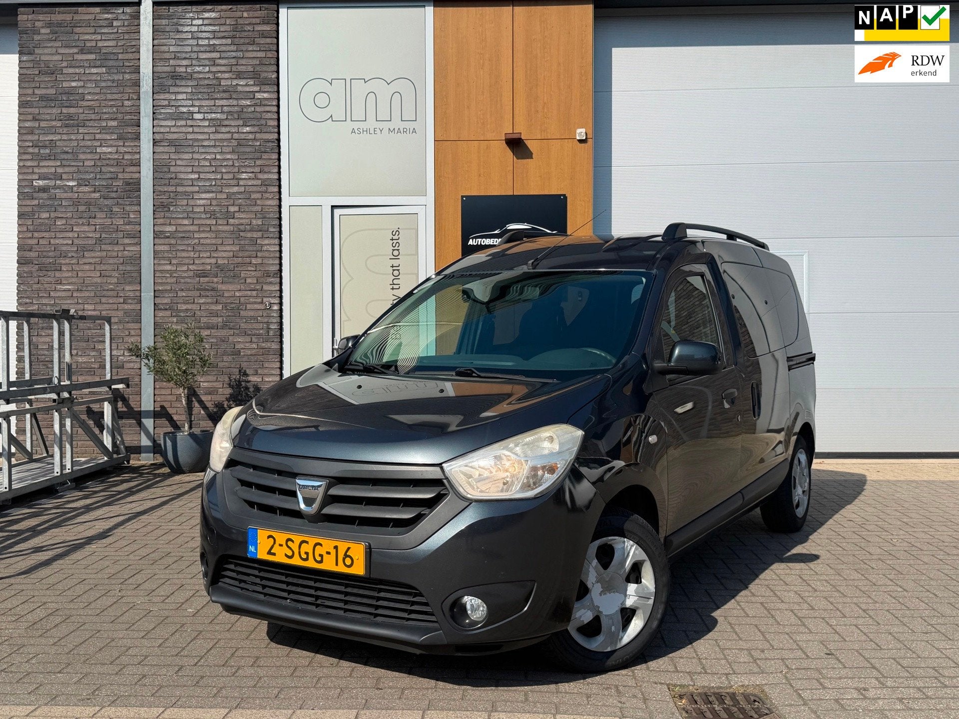 Dacia Dokker 1.2 TCe Lauréate | 1ste eigenaar | airco | nwe, Auto's, Voorwielaandrijving, Euro 5, Gebruikt, 4 cilinders