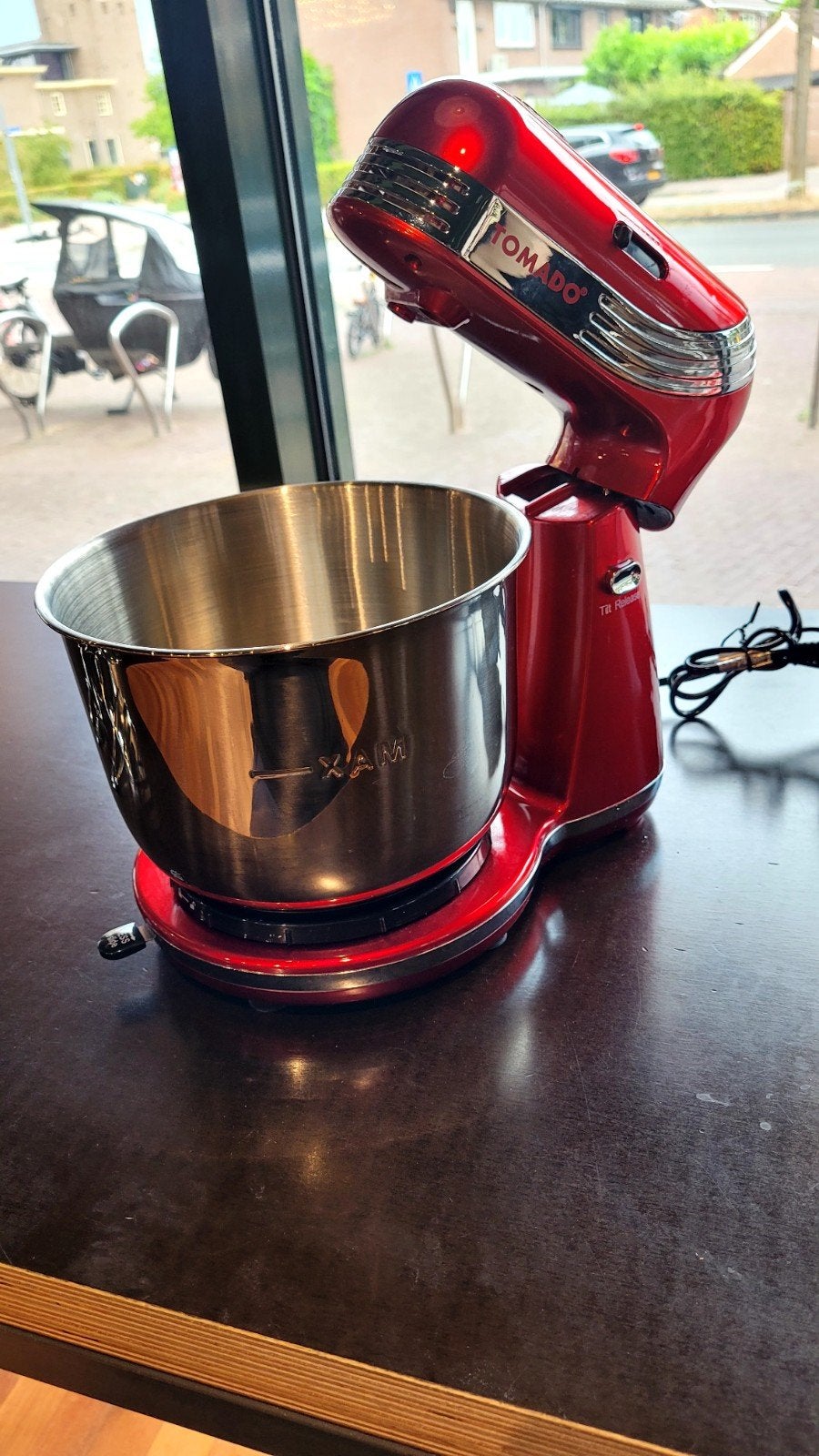 Keukenmachine tomado, Witgoed en Apparatuur, Keukenmixers, 4 liter of meer, Ophalen of Verzenden, Zo goed als nieuw, 3 snelheden of meer