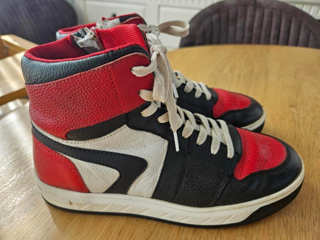 Leren sneakers maat 35 - Rood, zwart, wit, Gebruikt, Ophalen of Verzenden, BRONX, Jongen of Meisje