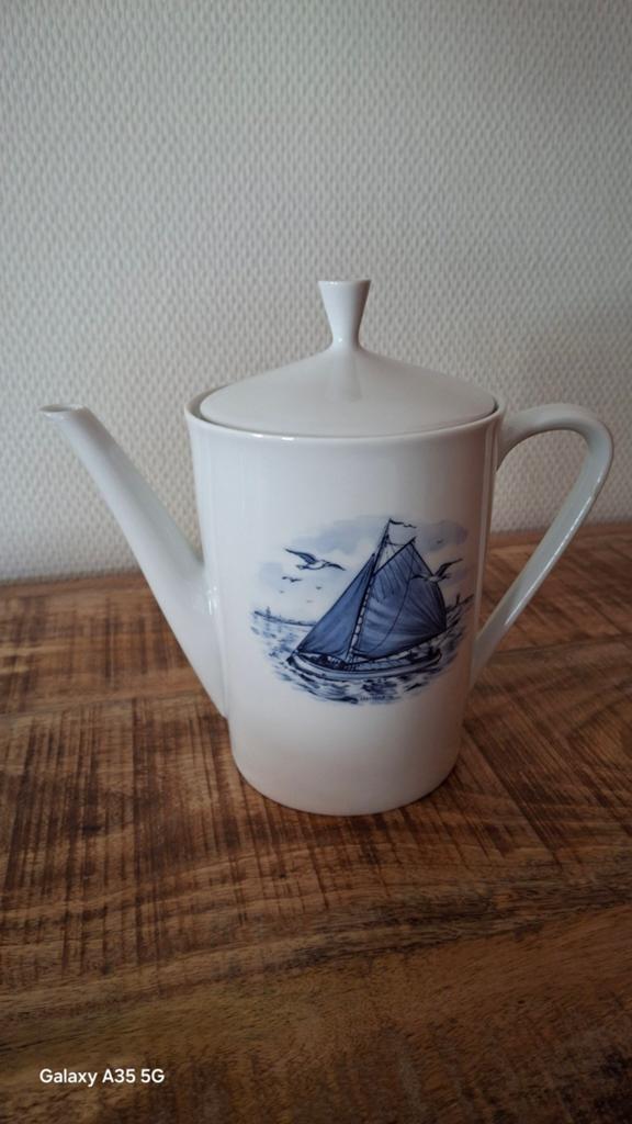 Bavaria porselein theepot vintage, Antiek en Kunst, Ophalen