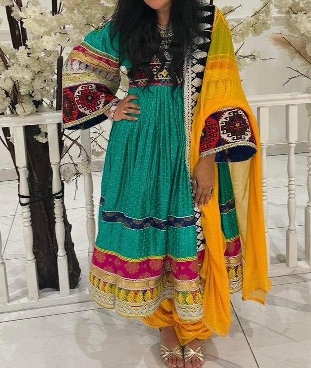 Afghaans jurk / Afghani maat M, Kleding | Dames, Gelegenheidskleding, Maat 38/40 (M), Overige typen, Ophalen of Verzenden, Zo goed als nieuw