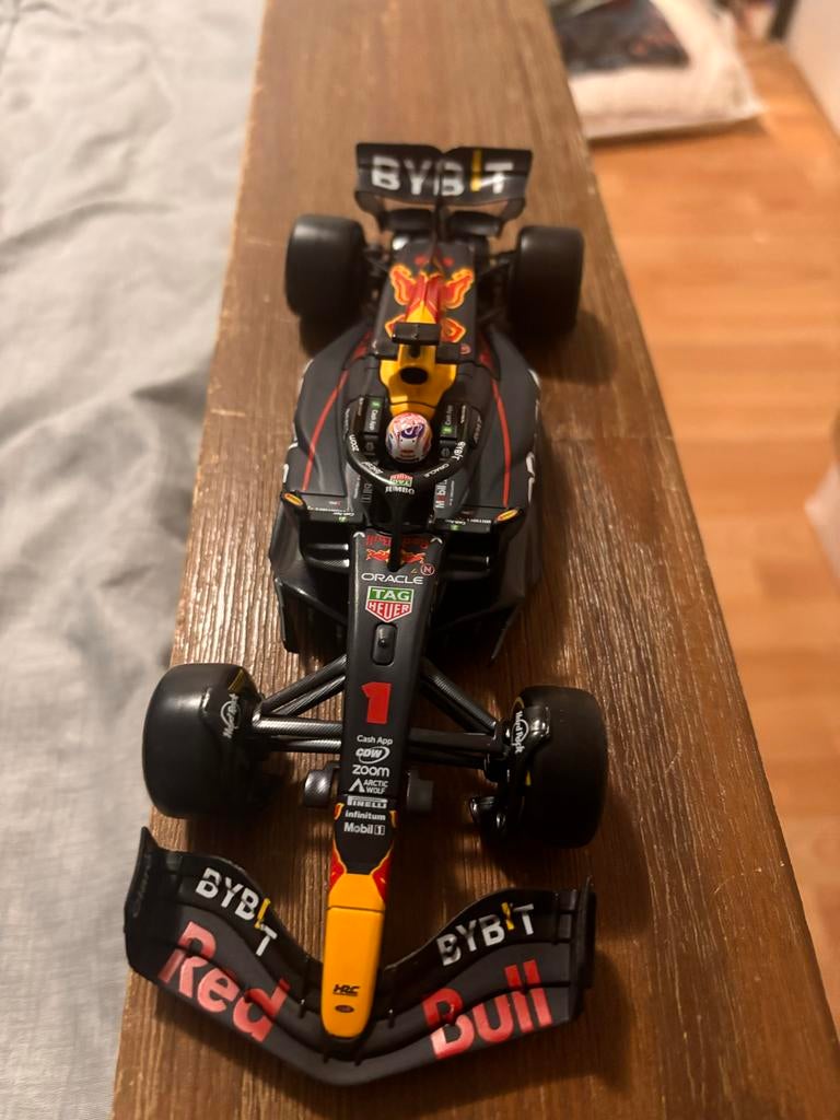 Red Bull Racing F1 modelauto Max Verstappen, Hobby en Vrije tijd, Modelauto's | 1:18, Ophalen of Verzenden, Zo goed als nieuw